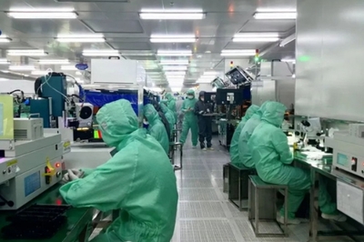 經(jīng)開(kāi)組團(tuán):不負(fù)好時(shí)光 生產(chǎn)建設(shè)忙